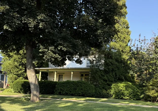 Photo 2 of Single family home for sale at 811 Northwest 3rd Ave, Galva, IL 61434 | MLS# 12719843 | Listing updated on 2026-08-23