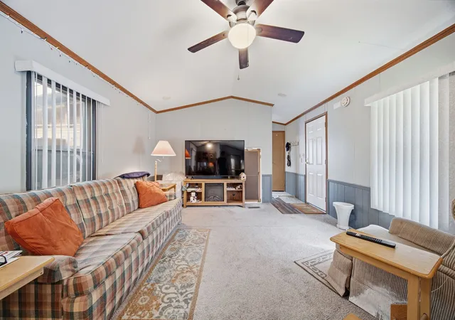 3rd image of 630 Huntsbridge Rd, Matteson, IL 60443 | MLS# 12719869