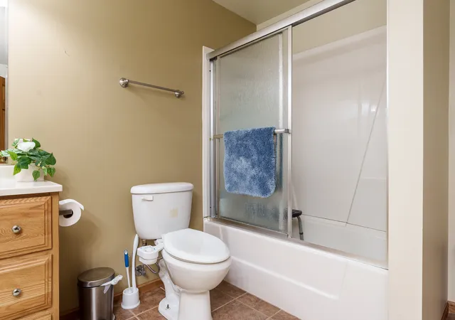44th image of 1401 Stone Bridge Xing #1401, Rockford, IL 61108 | MLS# 12720100