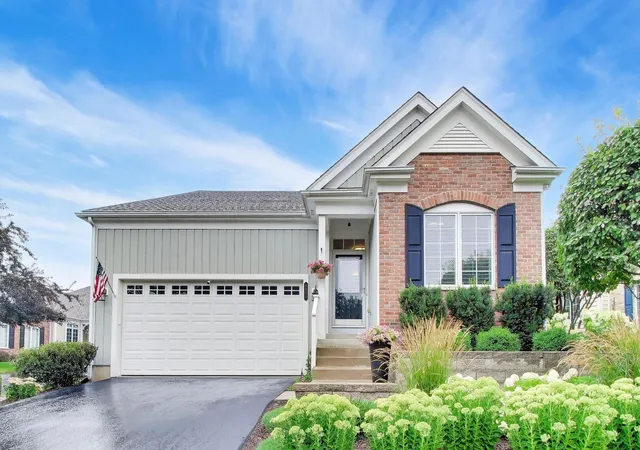 image of 5824 Prairie Ridge Rd, Crystal Lake, IL 60014 | MLS# 12720137