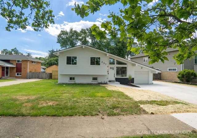 Photo 1 of Single family home for sale at 237 Terry Ln, Villa Park, IL 60181 | MLS# 12720182 | Listing updated on 2026-09-25