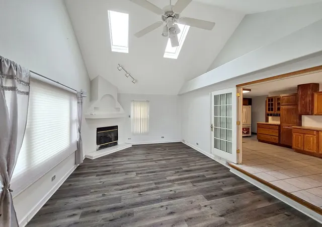 Photo 3 of Single family home for sale at 16621 84th Avenue, Tinley Park, IL 60477 | MLS# 12720216 | Listing updated on 2026-08-23
