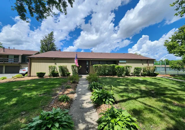 Photo 27 of Townhouse for sale at 1 Stony Crk Dr #1B, Palos Hills, IL 60465 | MLS# 12720220 | Listing updated on 2026-08-19