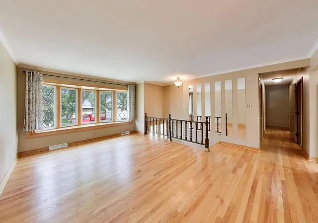 2nd image of 1462 Dayton Pl, Des Plaines, IL 60018 | MLS# 12720227