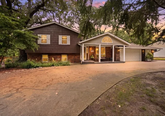 Photo 1 of Single family home for sale at 26 Timber Ridge Dr, Fairbury, IL 61739 | MLS# 12720232 | Listing updated on 2026-09-07