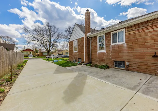 Photo 3 of Single family home for sale at 2648 123rd Street, Blue Island, IL 60406 | MLS# 12720354 | Listing updated on 2026-08-17
