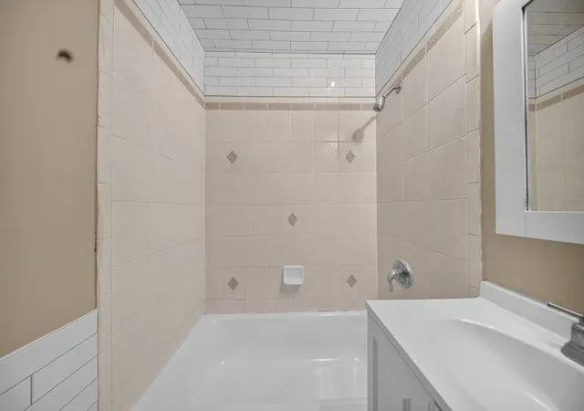 13th image of 415 Shabbona Dr, Park Forest, IL 60466 | MLS# 12720398