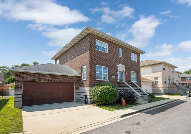 2nd image of 1018 Park Pl, Bellwood, IL 60104 | MLS# 12720469