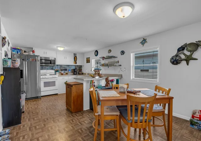 5th image of 1038 Catherine St, Ottawa, IL 61350 | MLS# 12720492