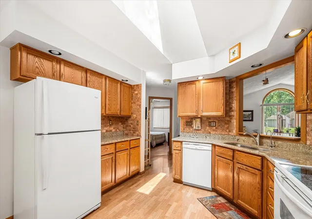 Photo 4 of Single family home for sale at 154 Lake Thunderbird Dr, Putnam, IL 61560 | MLS# 12720608 | Listing updated on 2026-08-31