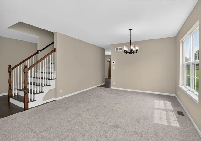 4th image of 2212 James Leigh Dr, Aurora, IL 60503 | MLS# 12720642