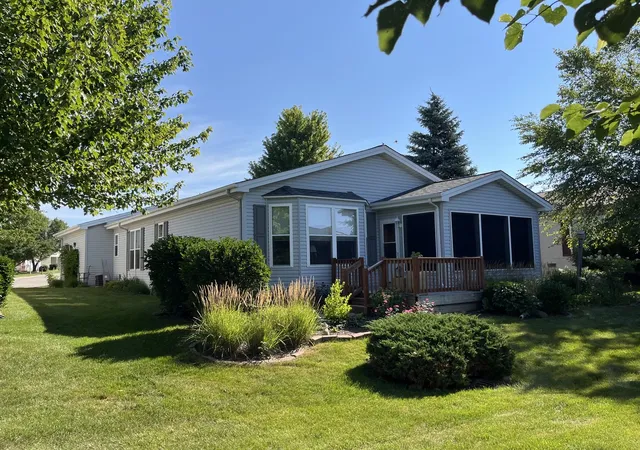 Photo 23 of Single family home for sale at 3209 Harness Ln, Grayslake, IL 60030 | MLS# 12720650 | Listing updated on 2026-08-26