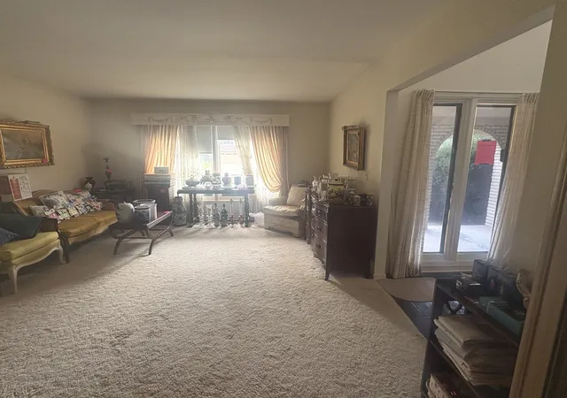 Photo 3 of Single family home for sale at 1034 W Compton Point, Addison, IL 60101 | MLS# 12720661 | Listing updated on 2026-08-22