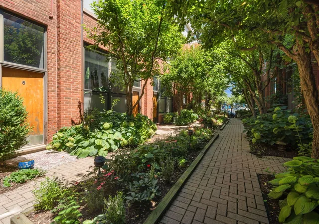 Listing Photo 5 - Condo for sale in building located at 2222 N Racine Ave, Chicago, IL 60614 - Unit #14