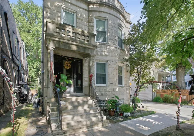Photo 1 of Sale Pending at 7065 N Wolcott Ave, Chicago, IL 60626 | MLS# 12720697 | Listing updated on 2026-08-20