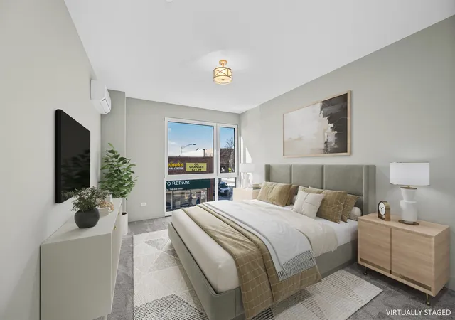 3rd image of 839 Madison St #301, Oak Park, IL 60302 | MLS# 12720824