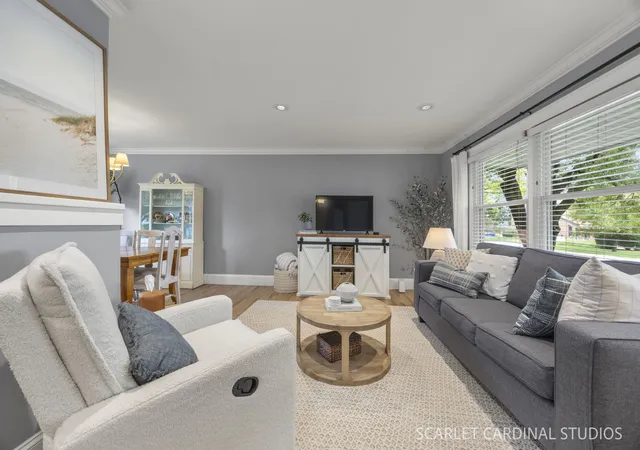 4th image of 213 W Gartner Rd, Naperville, IL 60540 | MLS# 12720832