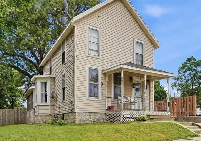 Photo 2 of Sale Pending at 319 S Hennepin Ave, Dixon, IL 61021 | MLS# 12720840 | Listing updated on 2026-08-20