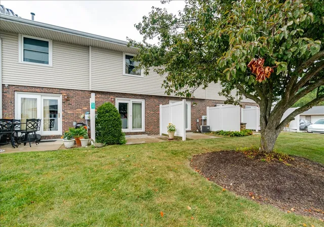 22nd image of 103 S Towanda Ave #4, Normal, IL 61761 | MLS# 12720918