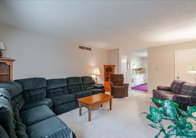 5th image of 103 S Towanda Ave #4, Normal, IL 61761 | MLS# 12720918