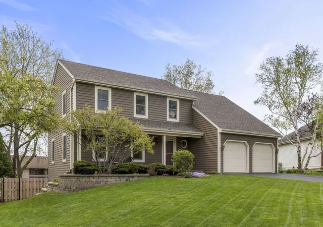 Photo 1 of Single family home for sale at 4505 Concorde Pl, Lisle, IL 60532 | MLS# 12721040 | Listing updated on 2026-08-30