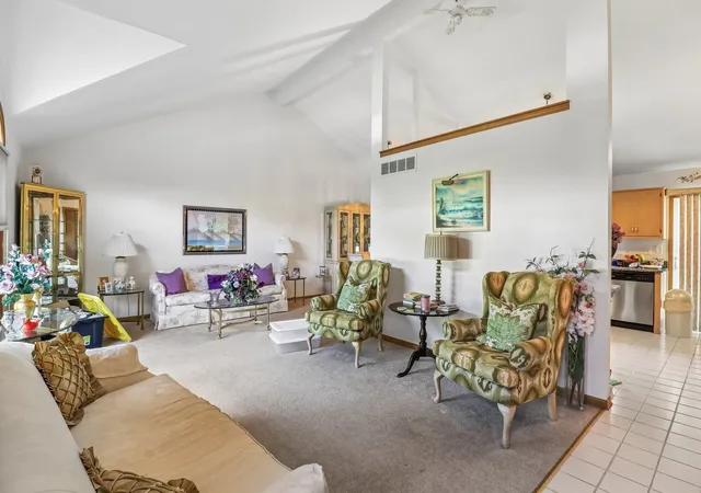Photo 4 of Single family home for sale at 16661 W Oneida Dr, Lockport, IL 60441 | MLS# 12721076 | Listing updated on 2026-08-19