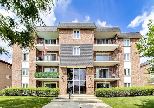 Photo 1 of Condo for sale at 11012 S Kilpatrick Ave #2NE, Oak Lawn, IL 60453 | MLS# 12721127 | Listing updated on 2026-09-07