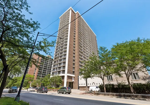 1st image of 5855 N Sheridan Rd #11J, Chicago, IL 60660 | MLS# 12721241