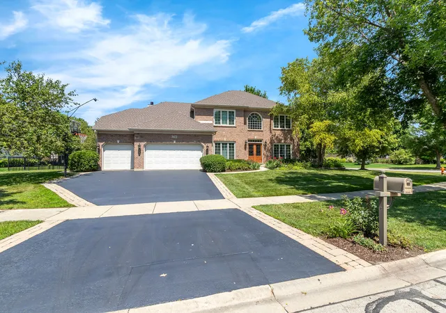 5th image of 2780 Freeland Cir, Naperville, IL 60564 | MLS# 12721247