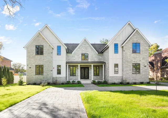 1st image of 1921 Beechnut Rd, Northbrook, IL 60062 | MLS# 12721251