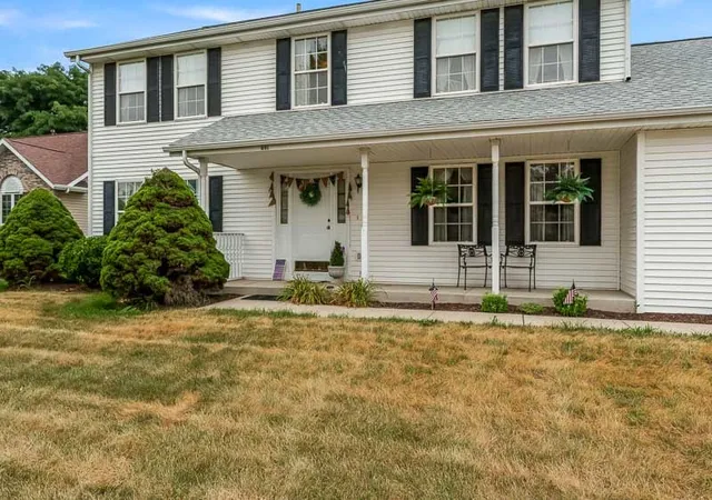 Photo 4 of Single family home for sale at 691 Stonemint Dr, Roscoe, IL 61073 | MLS# 12721294 | Listing updated on 2026-10-01