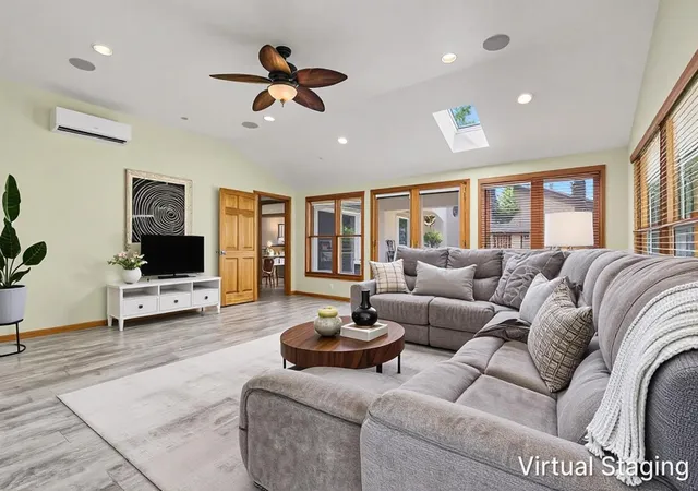 5th image of 10S287 Alma Ln, Naperville, IL 60564 | MLS# 12721425