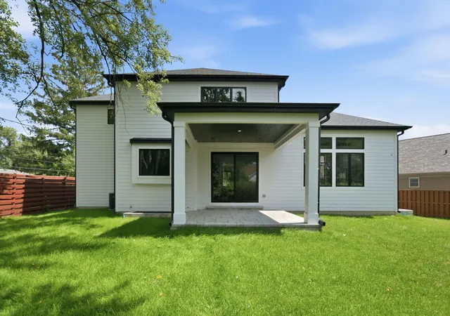 52nd image of 440 Briarhill Ln, Glenview, IL 60025 | MLS# 12721458