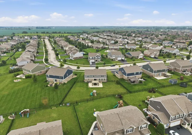 4th image of 2032 Rownham Hill Rd, New Lenox, IL 60451 | MLS# 12721553