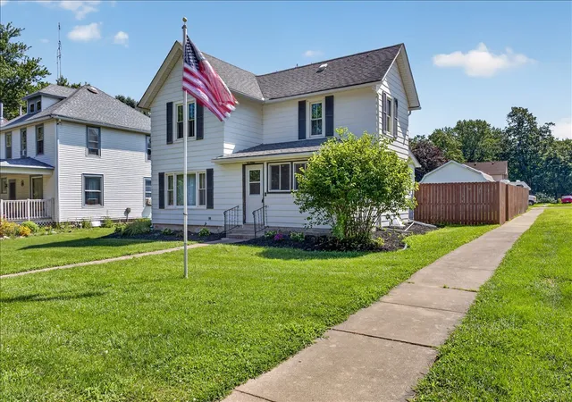 Photo 2 of Sale Pending at 411 Main St, Leaf River, IL 61047 | MLS# 12721565 | Listing updated on 2026-08-21