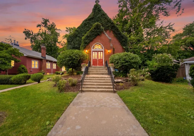 Photo 3 of Single family home for sale at 6248 N Avondale Ave, Chicago, IL 60631 | MLS# 12721568 | Listing updated on 2026-09-03
