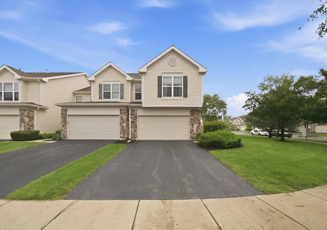 image of 2353 Georgetown Cir, Aurora, IL 60503 | MLS# 12721785