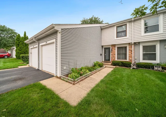1st image of 1984 Dunmore Pl, Hoffman Estates, IL 60169 | MLS# 12721818