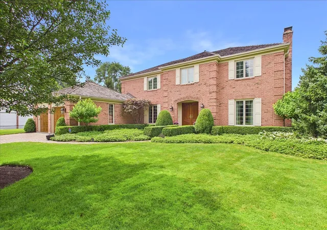 1st image of 120 W Blackthorn Ln, Lake Forest, IL 60045 | MLS# 12721861