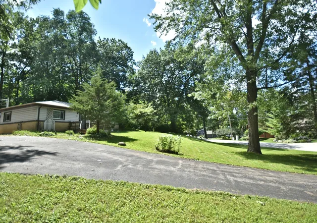 36th image of 34w615 Illinois St, St. Charles, IL 60174 | MLS# 12721863