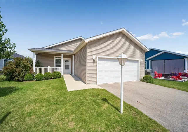 Photo 1 of Single family home for sale at 1537 Colt Ln, Grayslake, IL 60030 | MLS# 12721949 | Listing updated on 2026-09-08