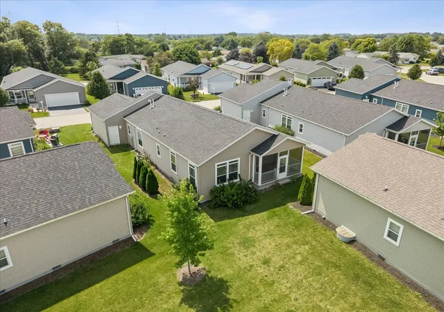 Photo 2 of Single family home for sale at 1537 Colt Ln, Grayslake, IL 60030 | MLS# 12721949 | Listing updated on 2026-09-08