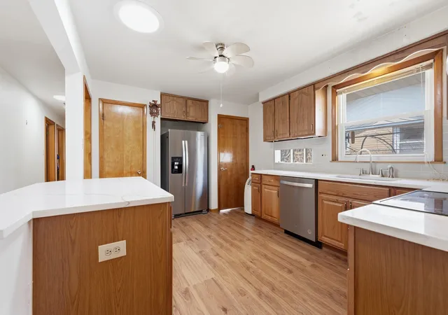 Photo 4 of Single family home for sale at 545 S 6th Avenue, La Grange, IL 60525 | MLS# 12721972 | Listing updated on 2026-09-02