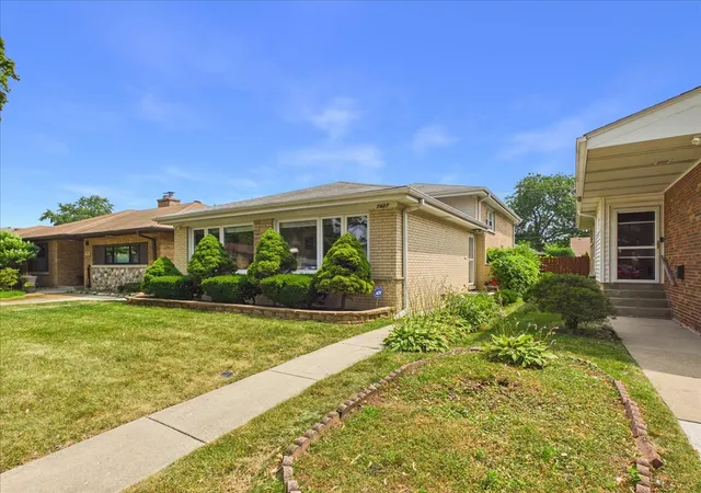 Photo 3 of Single family home for sale at 7427 Keeler Ave, Skokie, IL 60076 | MLS# 12721998 | Listing updated on 2026-09-25