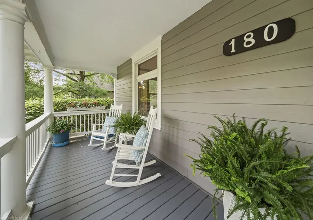 Photo 3 of Single family home for sale at 180 S Arlington Ave, Elmhurst, IL 60126 | MLS# 12722110 | Listing updated on 2026-08-19