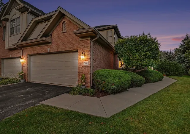 3rd image of 501 Ashbury Ct, Lemont, IL 60439 | MLS# 12722461