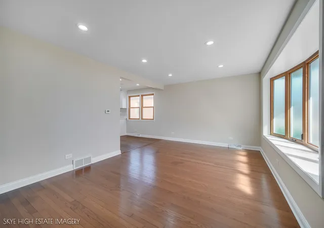 Photo 3 of Sale Pending at 11232 S Albany Ave, Chicago, IL 60655 | MLS# 12722518 | Listing updated on 2026-09-23