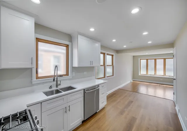 Photo 4 of Sale Pending at 11232 S Albany Ave, Chicago, IL 60655 | MLS# 12722518 | Listing updated on 2026-09-23