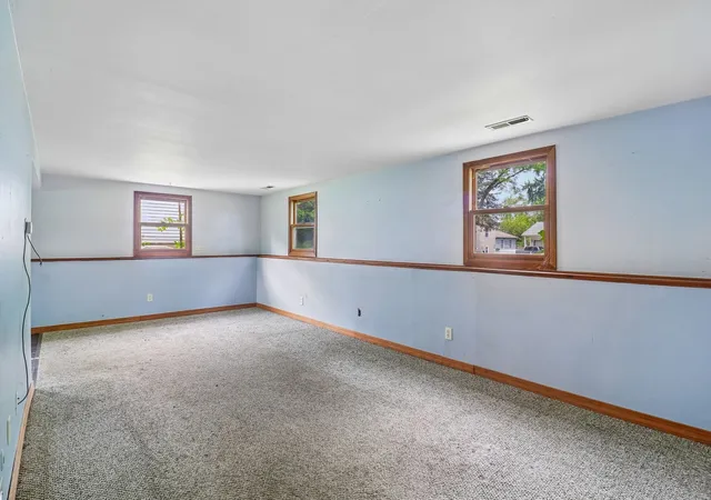 5th image of 107 W Melody Ln, Woodstock, IL 60098 | MLS# 12722578