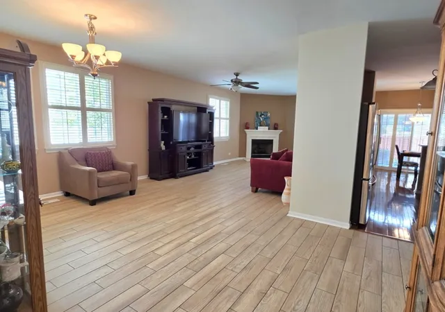 2nd image of 8211 Tremont Ln, Joliet, IL 60431 | MLS# 12722603